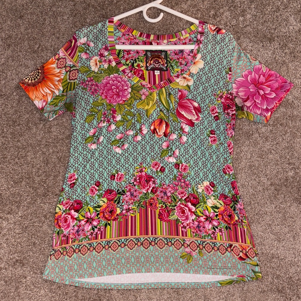Johnny Was V-Neck Women Bamboo Top